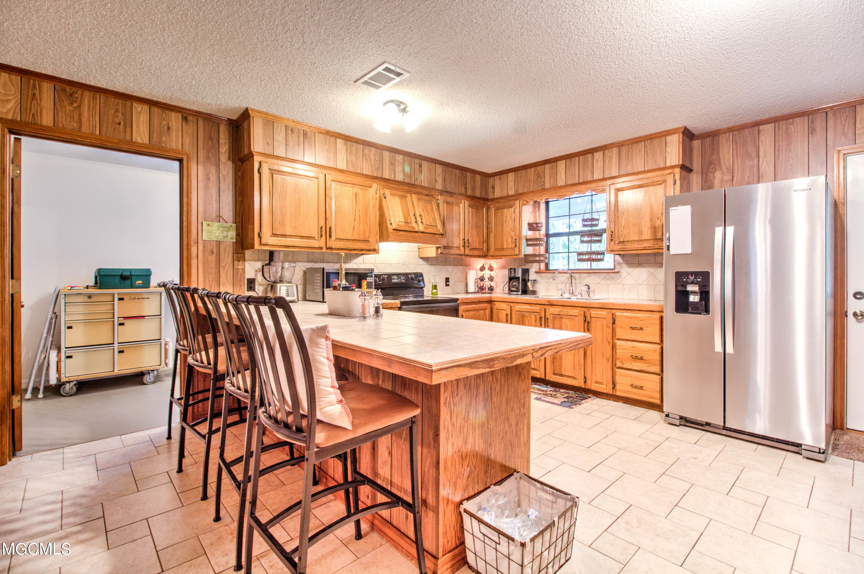 7901 Peabody Road Ocean Springs, MS 39564 - Photo 6 of 24 IMG_7095_6_7