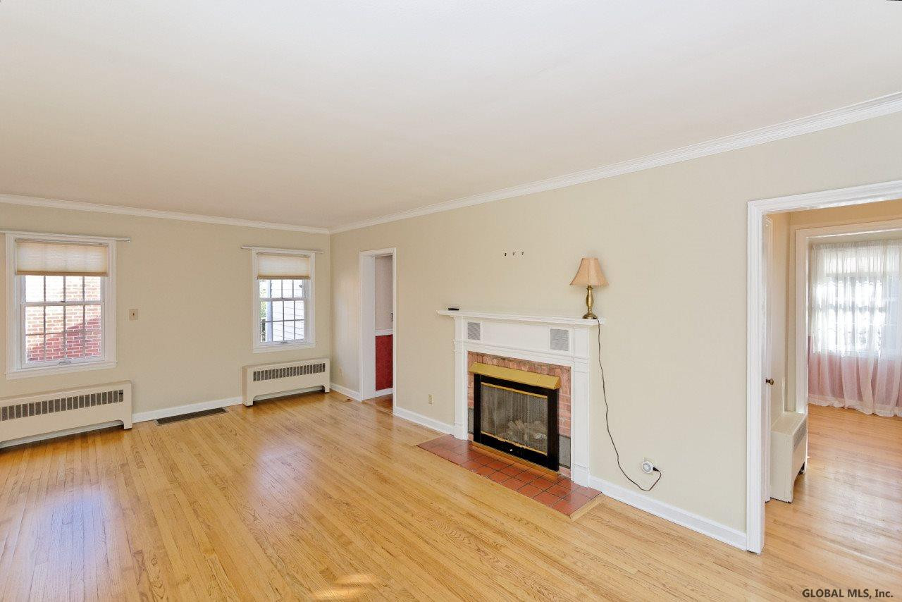 16 Aspinwall Road Colonie, NY 12211 - Photo 15 of 25 Photo 15