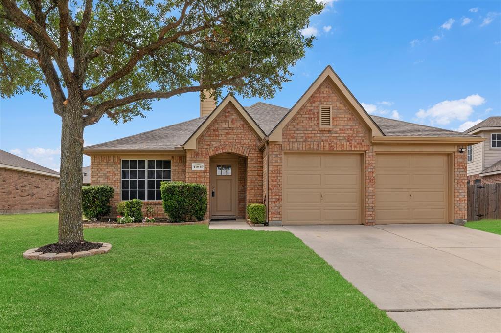 14045 Rodeo Daze Drive Fort Worth, TX 76052 - Photo 5 of 38