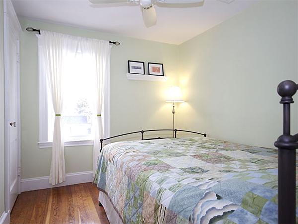 1049 Brook Road Milton, MA 02186 - Photo 9 of 13 Gallery Image 9