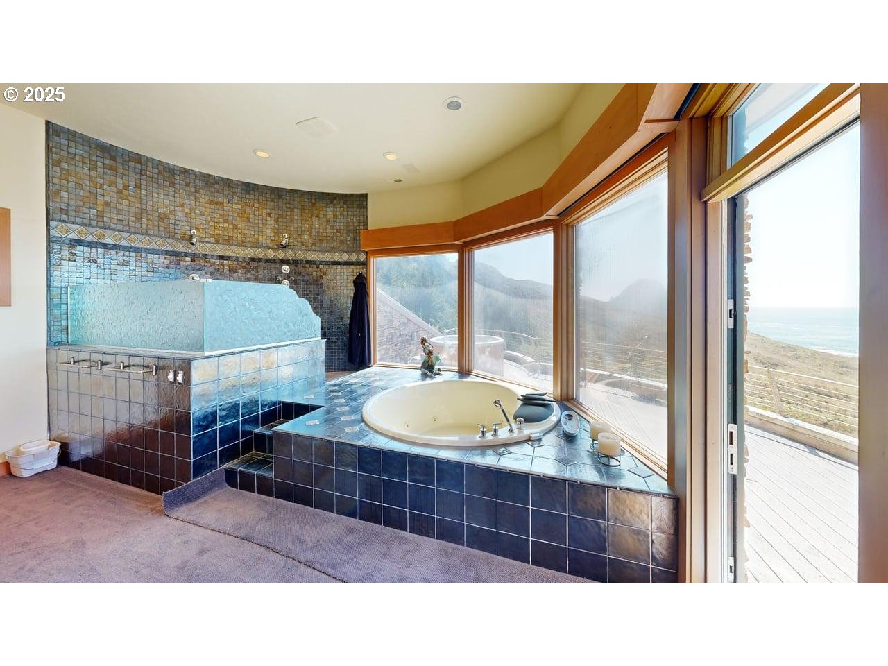 95100 Pigeon Point Road Gold Beach, OR 97444 - Photo 34 of 45 Bedroom, Primary