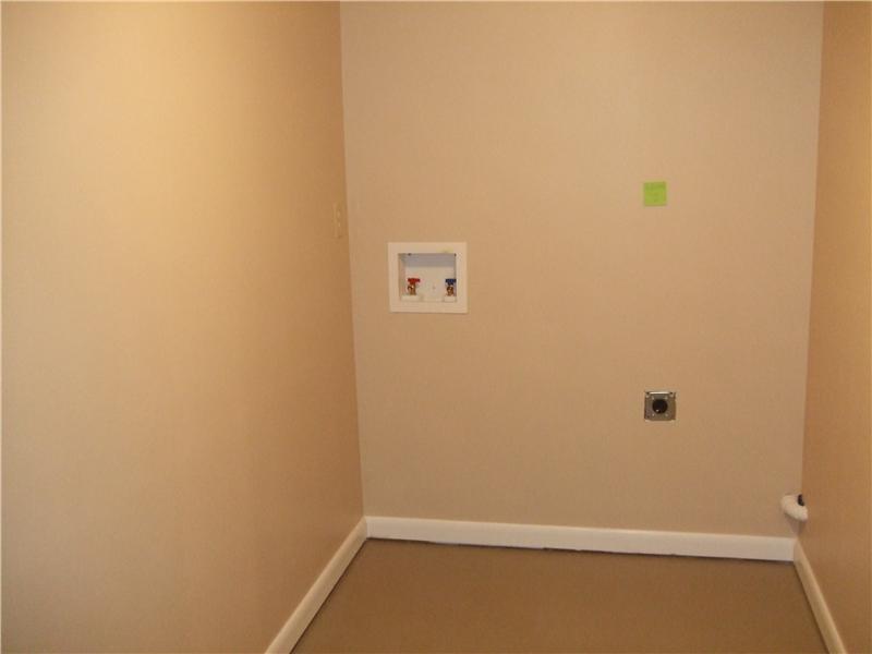 8705 Maze Road Indianapolis, IN 46259 - Photo 4 of 20 Gallery Image 4