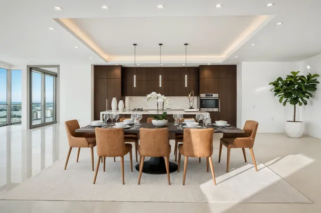 $7,999,000 | 363 East Wacker Drive, Unit 9101, Chicago, IL 60601