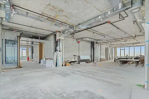 $7,999,000 | 363 East Wacker Drive, Unit 9101, Chicago, IL 60601