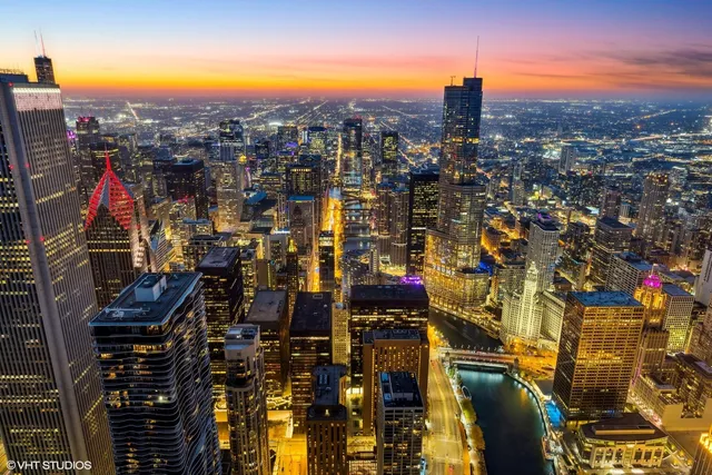 $7,999,000 | 363 East Wacker Drive, Unit 9101, Chicago, IL 60601