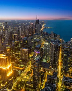 $7,999,000 | 363 East Wacker Drive, Unit 9101, Chicago, IL 60601