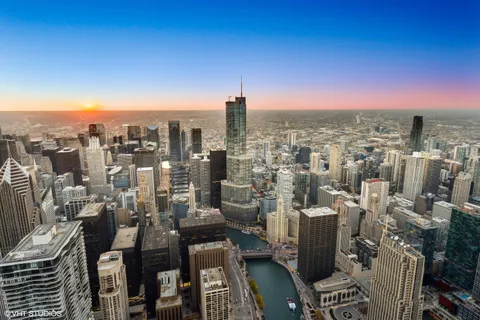 $7,999,000 | 363 East Wacker Drive, Unit 9101, Chicago, IL 60601