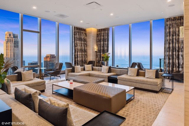 $7,999,000 | 363 East Wacker Drive, Unit 9101, Chicago, IL 60601