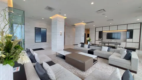 $7,999,000 | 363 East Wacker Drive, Unit 9101, Chicago, IL 60601