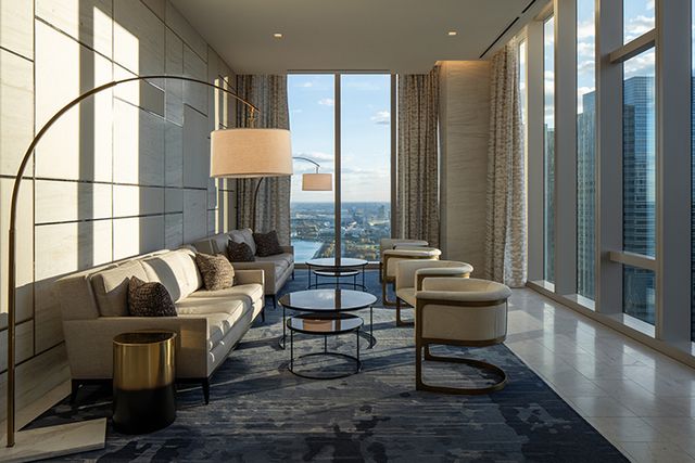 $7,999,000 | 363 East Wacker Drive, Unit 9101, Chicago, IL 60601