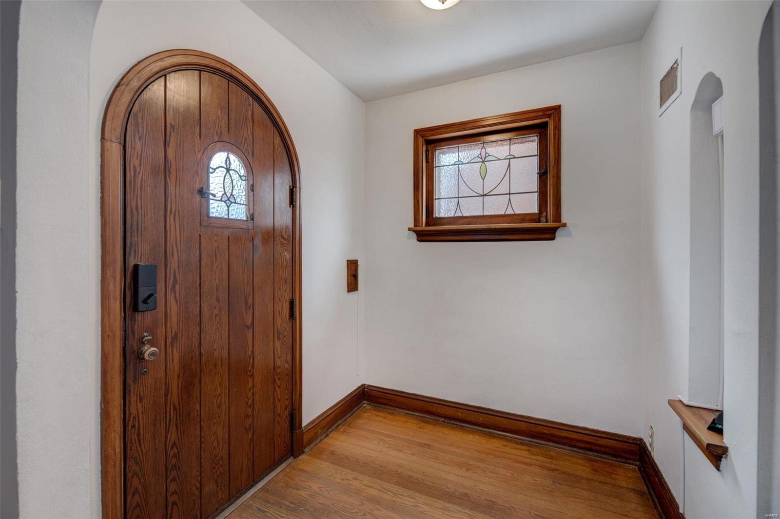 5605 Rosa Avenue St. Louis, MO 63109 - Photo 2 of 22 Gallery Image 2