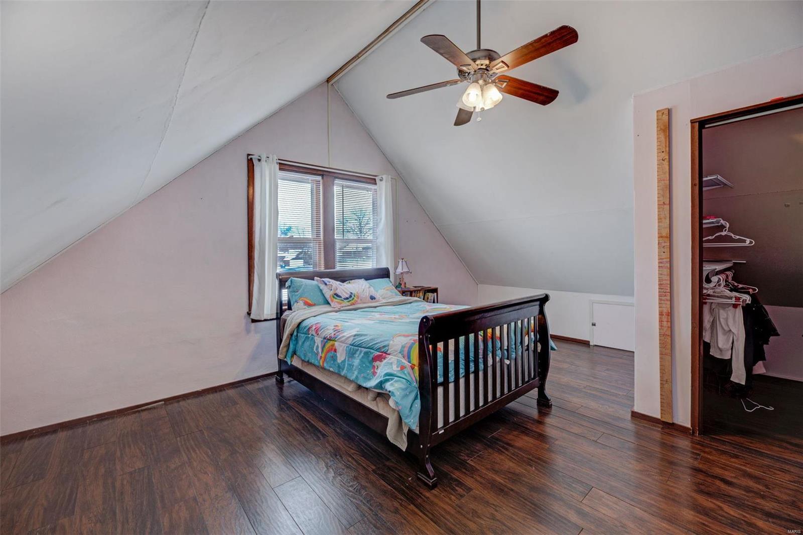 5605 Rosa Avenue St. Louis, MO 63109 - Photo 14 of 22 Gallery Image 14