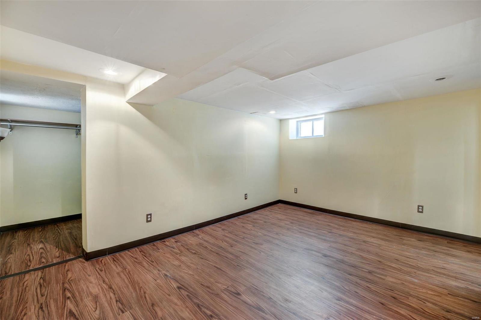 5605 Rosa Avenue St. Louis, MO 63109 - Photo 17 of 22 Gallery Image 17