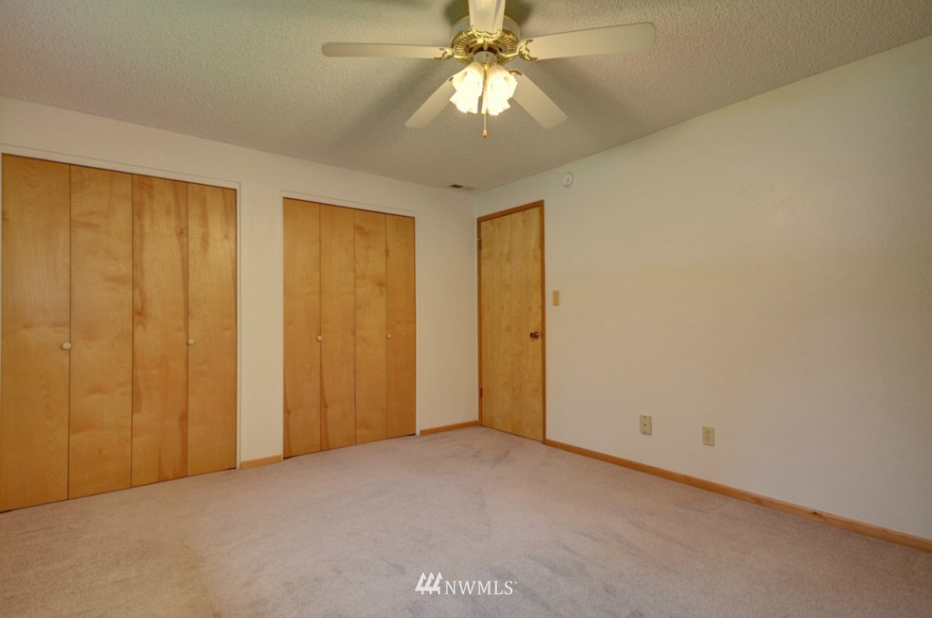 235 West Troxell Road Oak Harbor, WA 98277 - Photo 17 of 25 Gallery Image 17