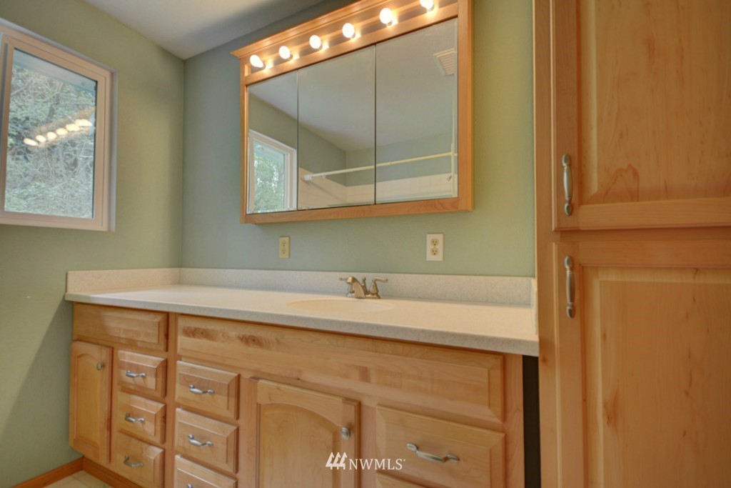 235 West Troxell Road Oak Harbor, WA 98277 - Photo 19 of 25 Gallery Image 19