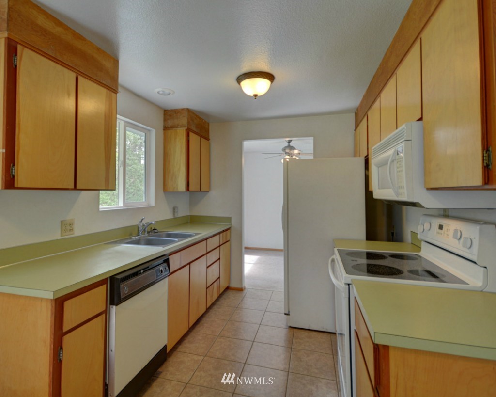 235 West Troxell Road Oak Harbor, WA 98277 - Photo 20 of 25 Gallery Image 20