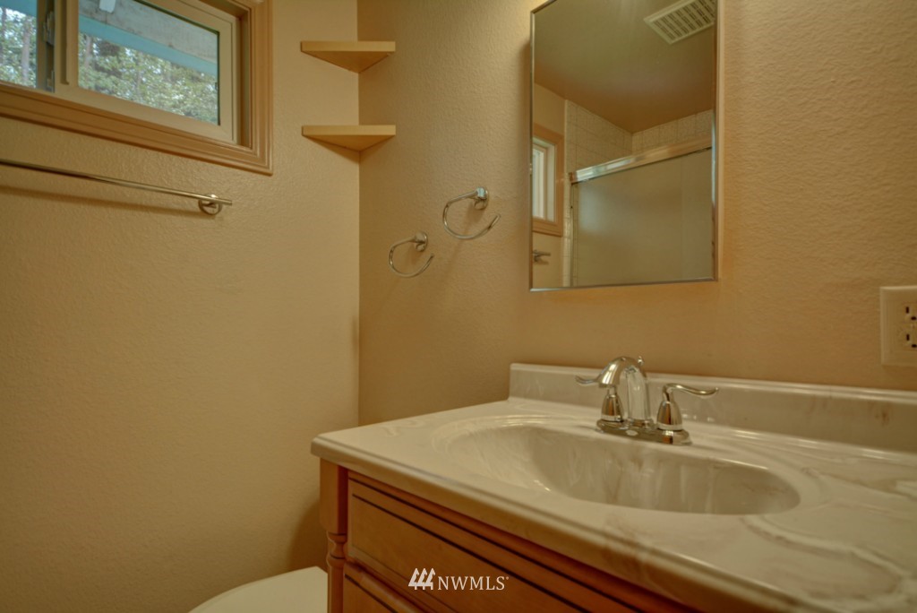 235 West Troxell Road Oak Harbor, WA 98277 - Photo 22 of 25 Gallery Image 22