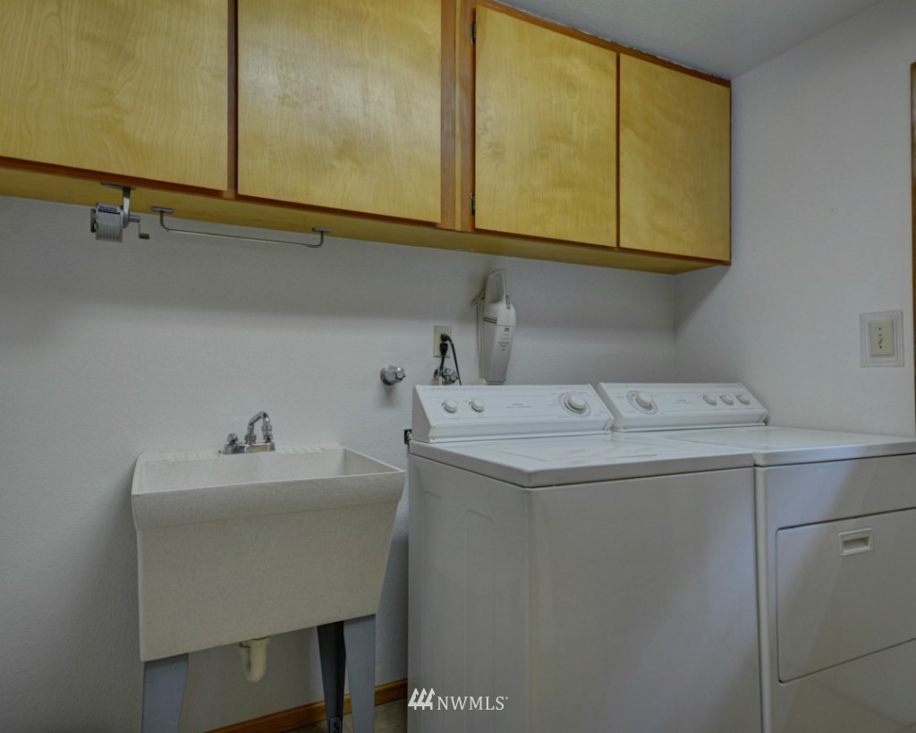235 West Troxell Road Oak Harbor, WA 98277 - Photo 23 of 25 Gallery Image 23