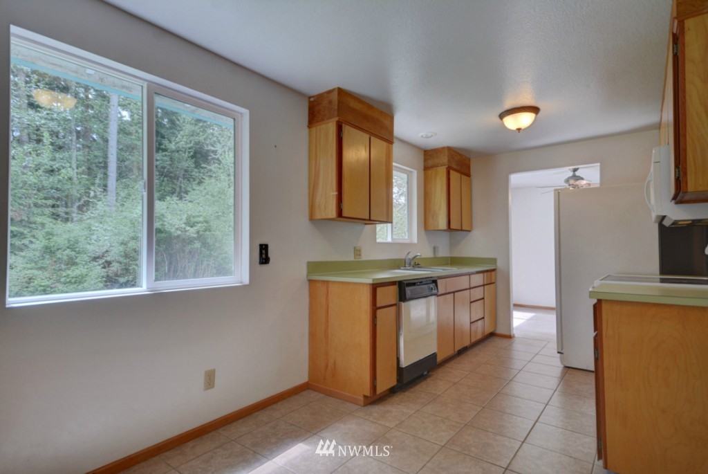 235 West Troxell Road Oak Harbor, WA 98277 - Photo 24 of 25 Gallery Image 24