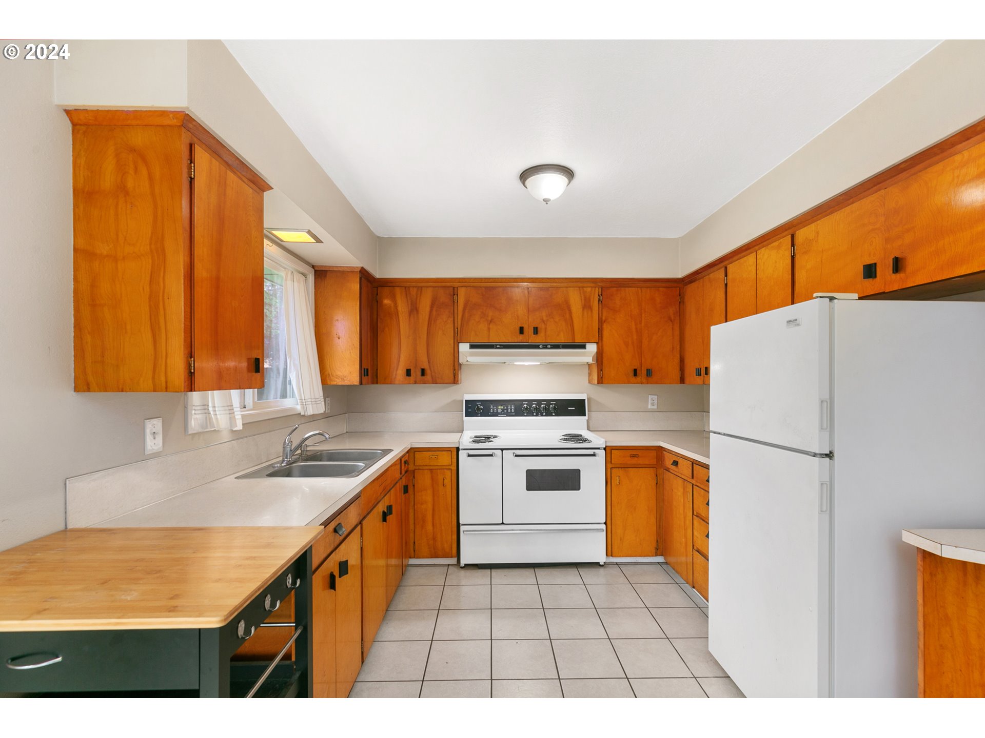 13675 Southeast King Road Happy Valley, OR 97086 - Photo 11 of 29 Gallery Image 11