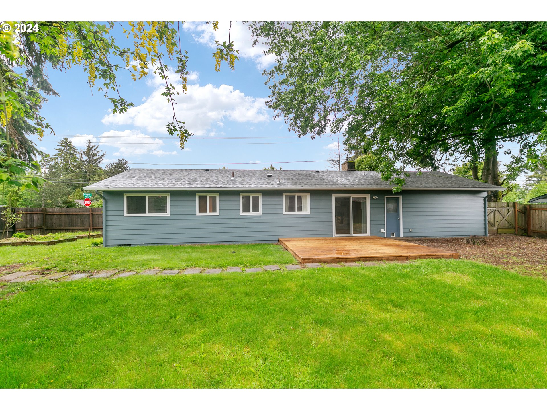 13675 Southeast King Road Happy Valley, OR 97086 - Photo 27 of 29 Gallery Image 27