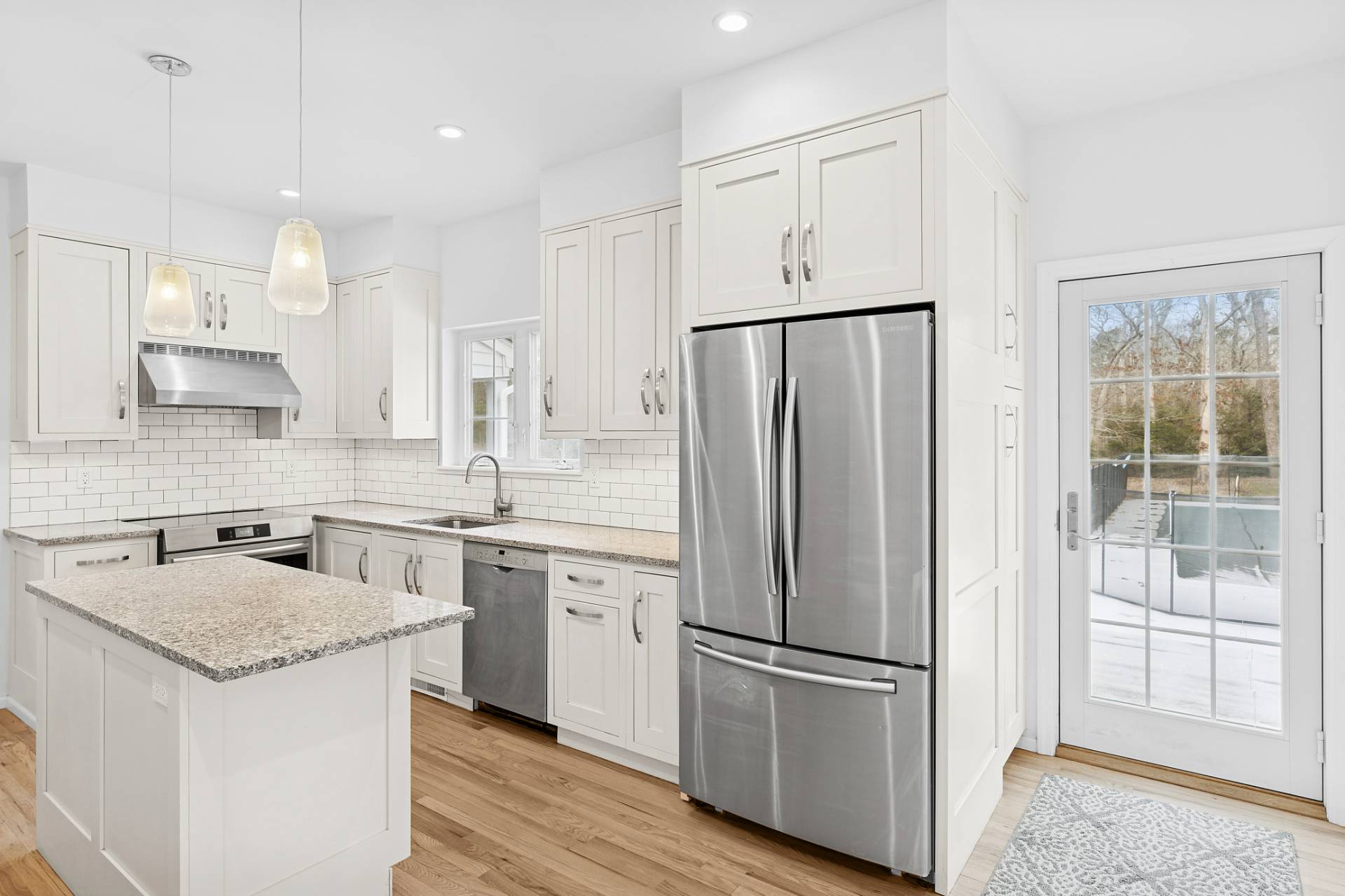 97 Spring Close Highway East Hampton, NY 11937 - Photo 8 of 27
