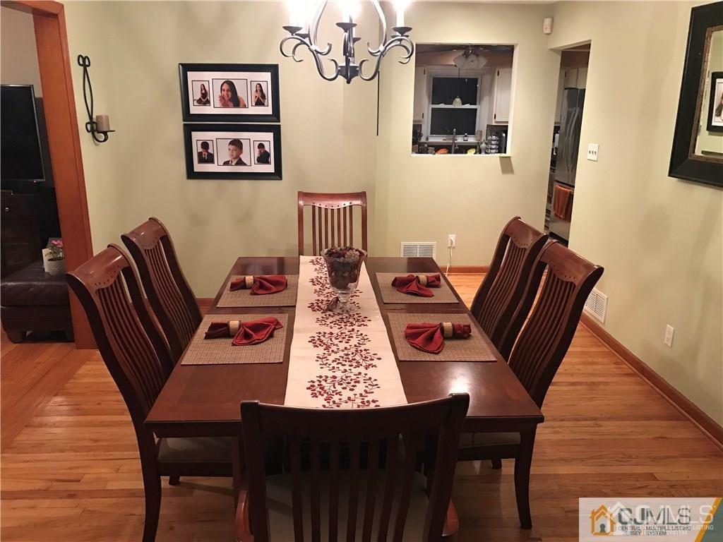 52 Spring Street Edison, NJ 08820 - Photo 4 of 8 Gallery Image 4