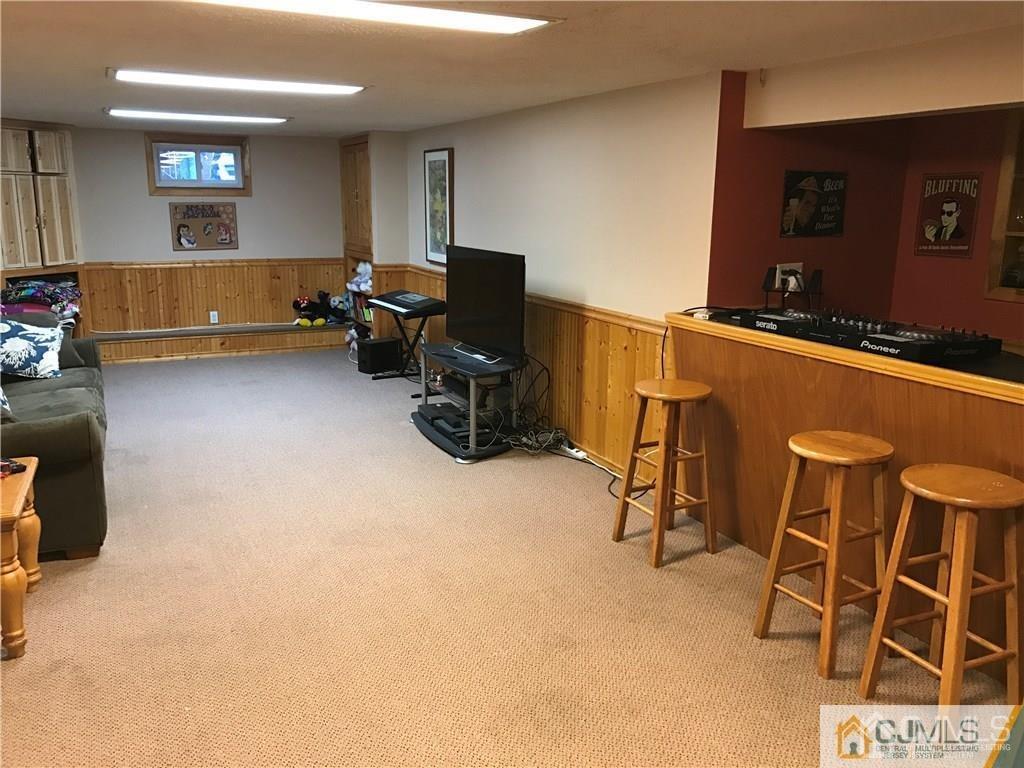 52 Spring Street Edison, NJ 08820 - Photo 6 of 8 Gallery Image 6