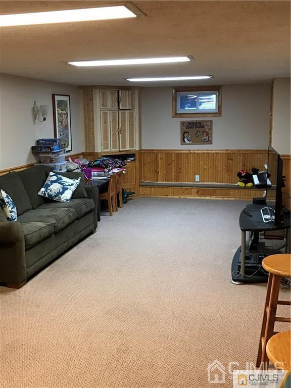 52 Spring Street Edison, NJ 08820 - Photo 7 of 8 Gallery Image 7