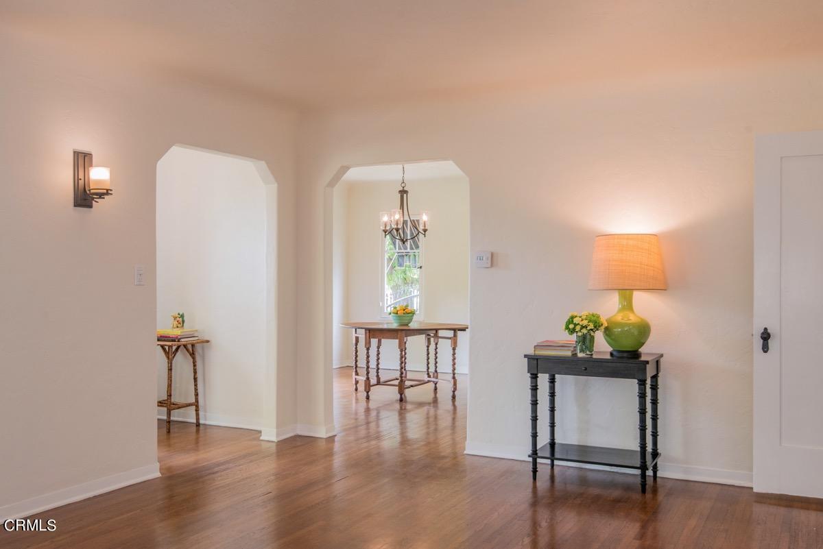 1843 Vistillas Road Altadena, CA 91001 - Photo 11 of 39 041221_Vistillas_Rd_JAS-0210_LowRes