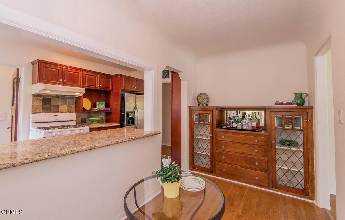 1843 Vistillas Road Altadena, CA 91001 - Photo 17 of 39 041221_Vistillas_Rd_JAS-0356_LowRes