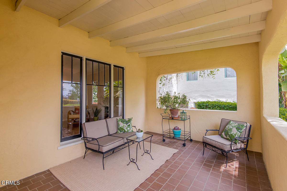 1843 Vistillas Road Altadena, CA 91001 - Photo 4 of 39 041221_Vistillas_Rd_JAS-0183_LowRes