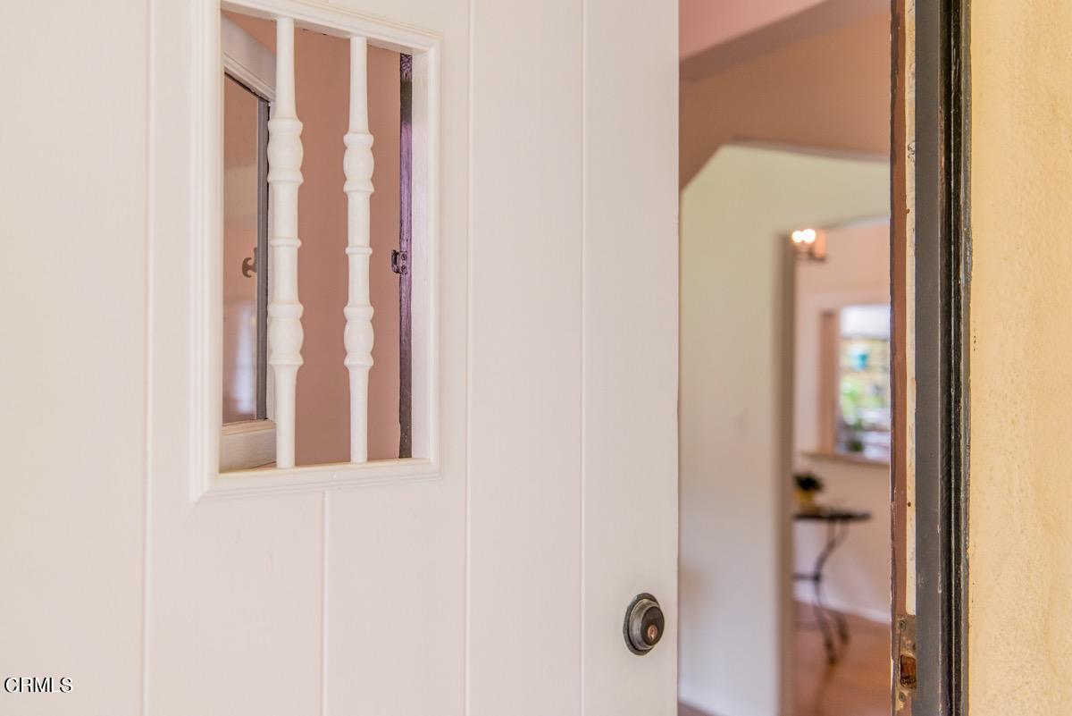 1843 Vistillas Road Altadena, CA 91001 - Photo 5 of 39 041221_Vistillas_Rd_JAS-0521_LowRes