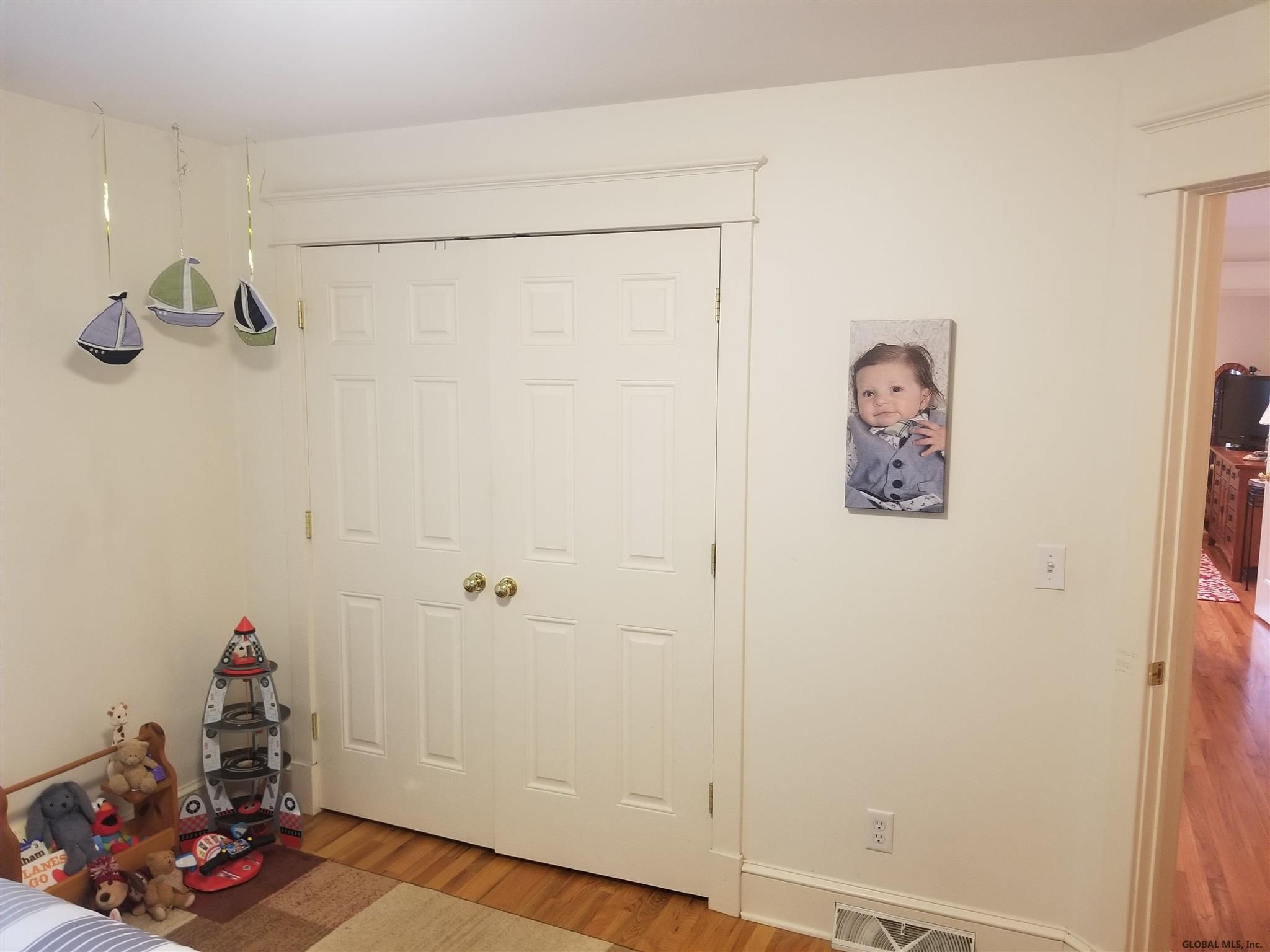 513 Dawson Road Bethlehem, NY 12054 - Photo 19 of 40 Photo 26