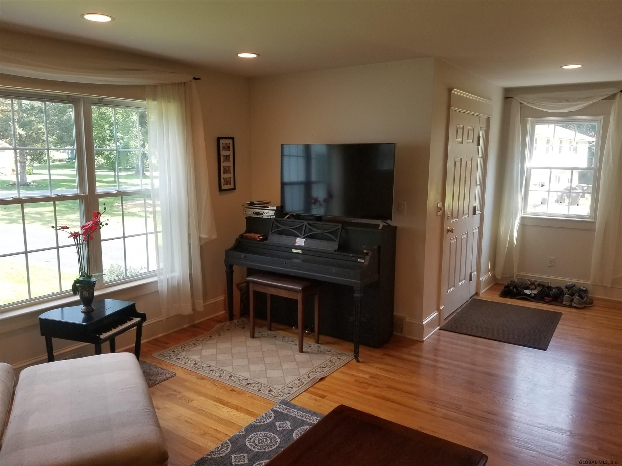 513 Dawson Road Bethlehem, NY 12054 - Photo 32 of 40 Photo 46