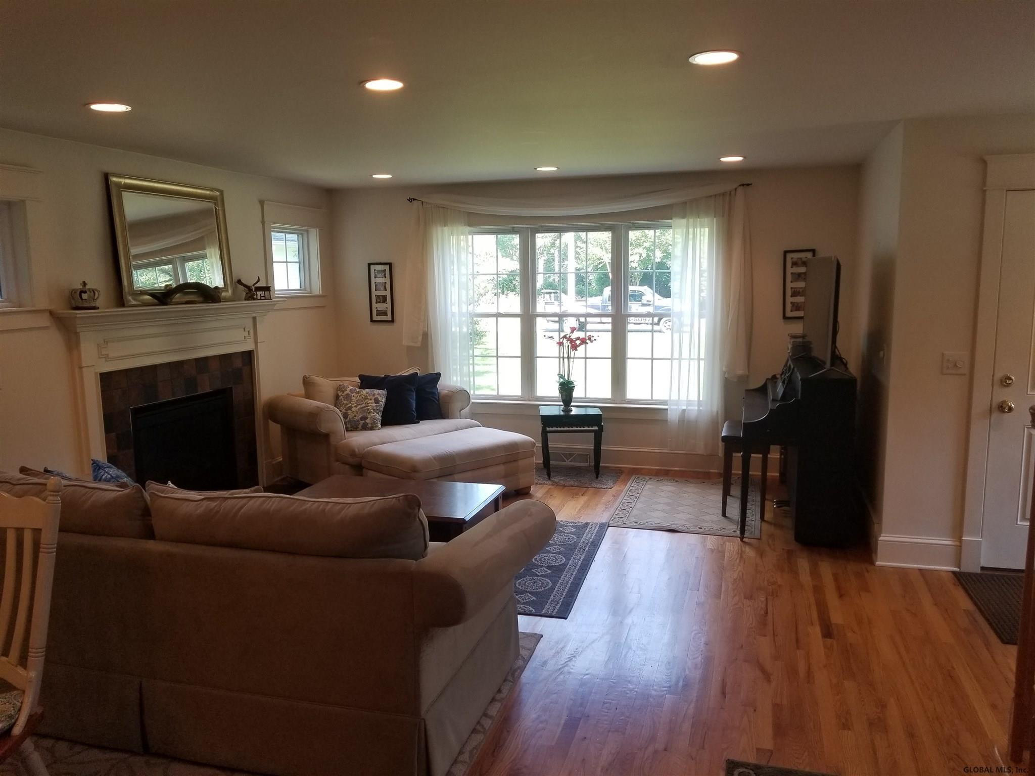 513 Dawson Road Bethlehem, NY 12054 - Photo 36 of 40 Photo 52