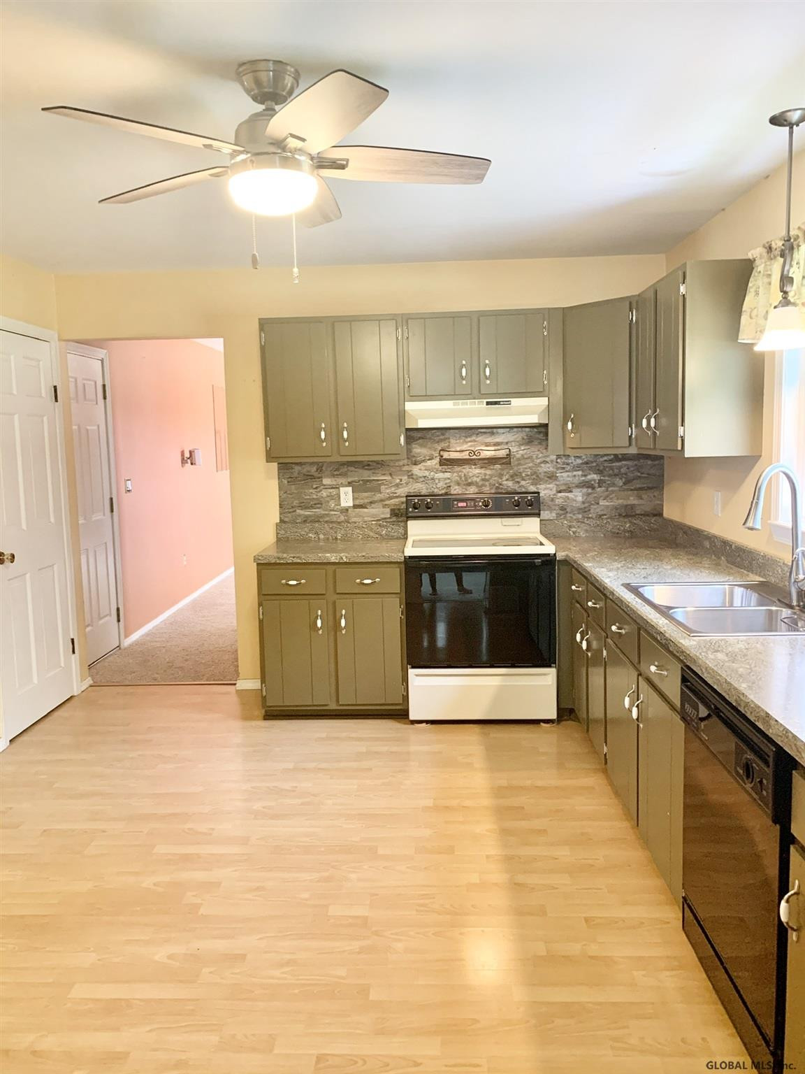 963 Benedict Road Ballston, NY 12019 - Photo 22 of 63 Photo 23