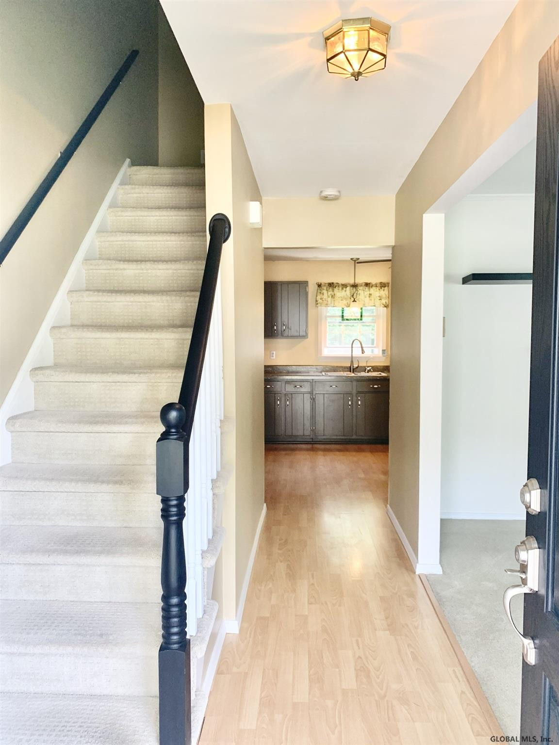 963 Benedict Road Ballston, NY 12019 - Photo 4 of 63 Photo 4