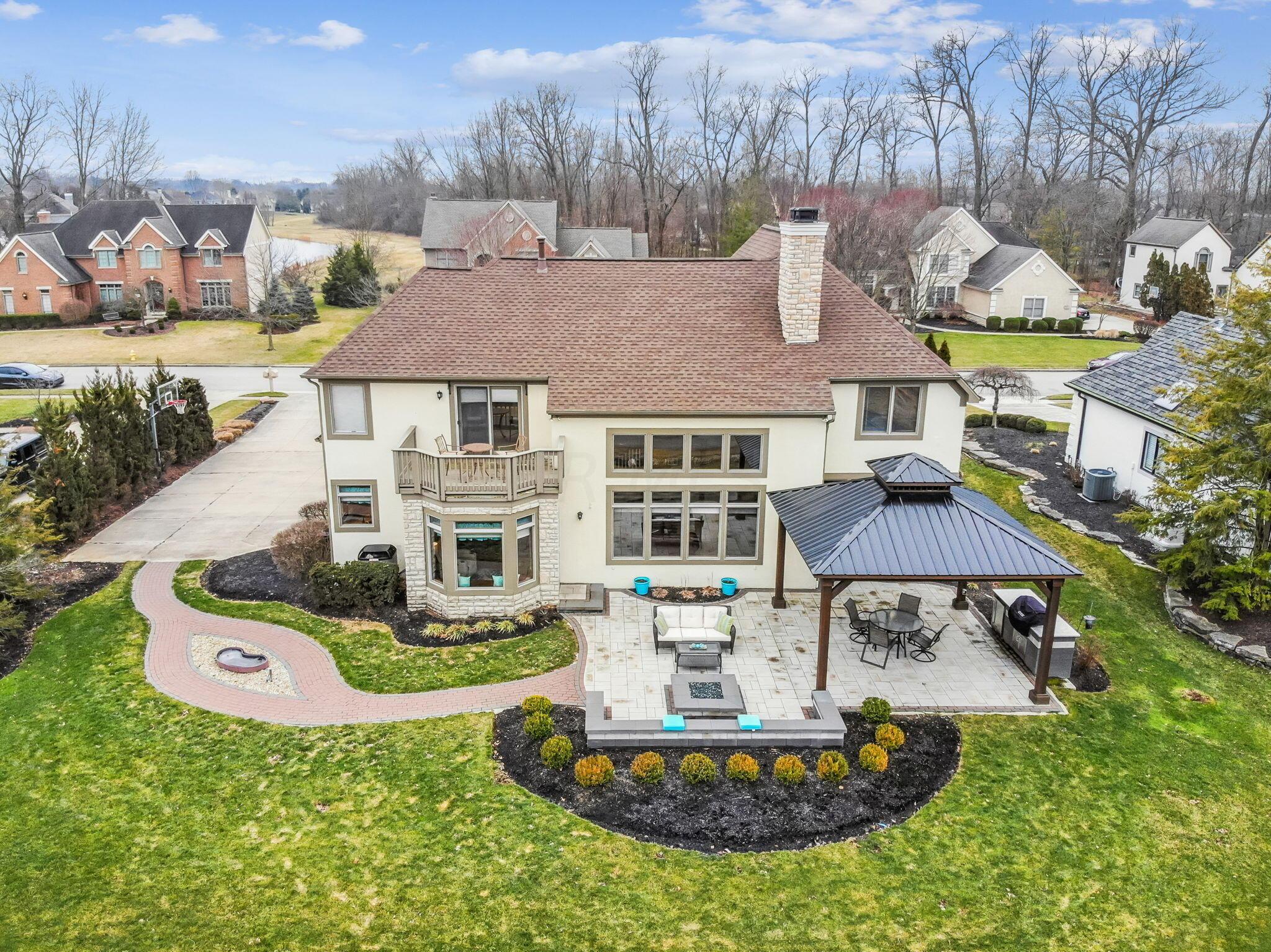 8153 Rookery Way Westerville, OH 43082 - Photo 4 of 85 Welcome to 8153 Rookery Way!