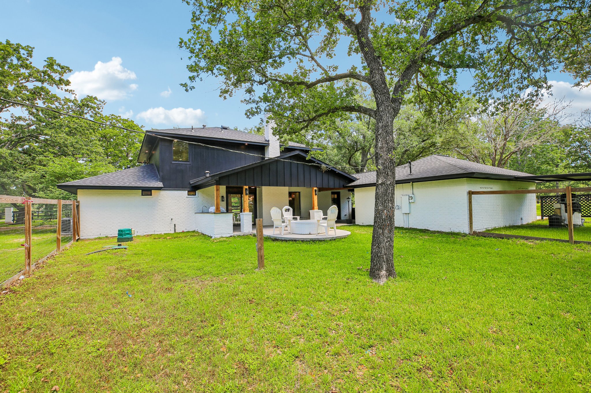 98 Pin Oak Lane Hempstead, TX 77445 - Photo 34 of 41