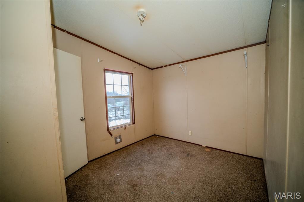 4250 East Winn Road Hallsville, MO 65255 - Photo 13 of 36