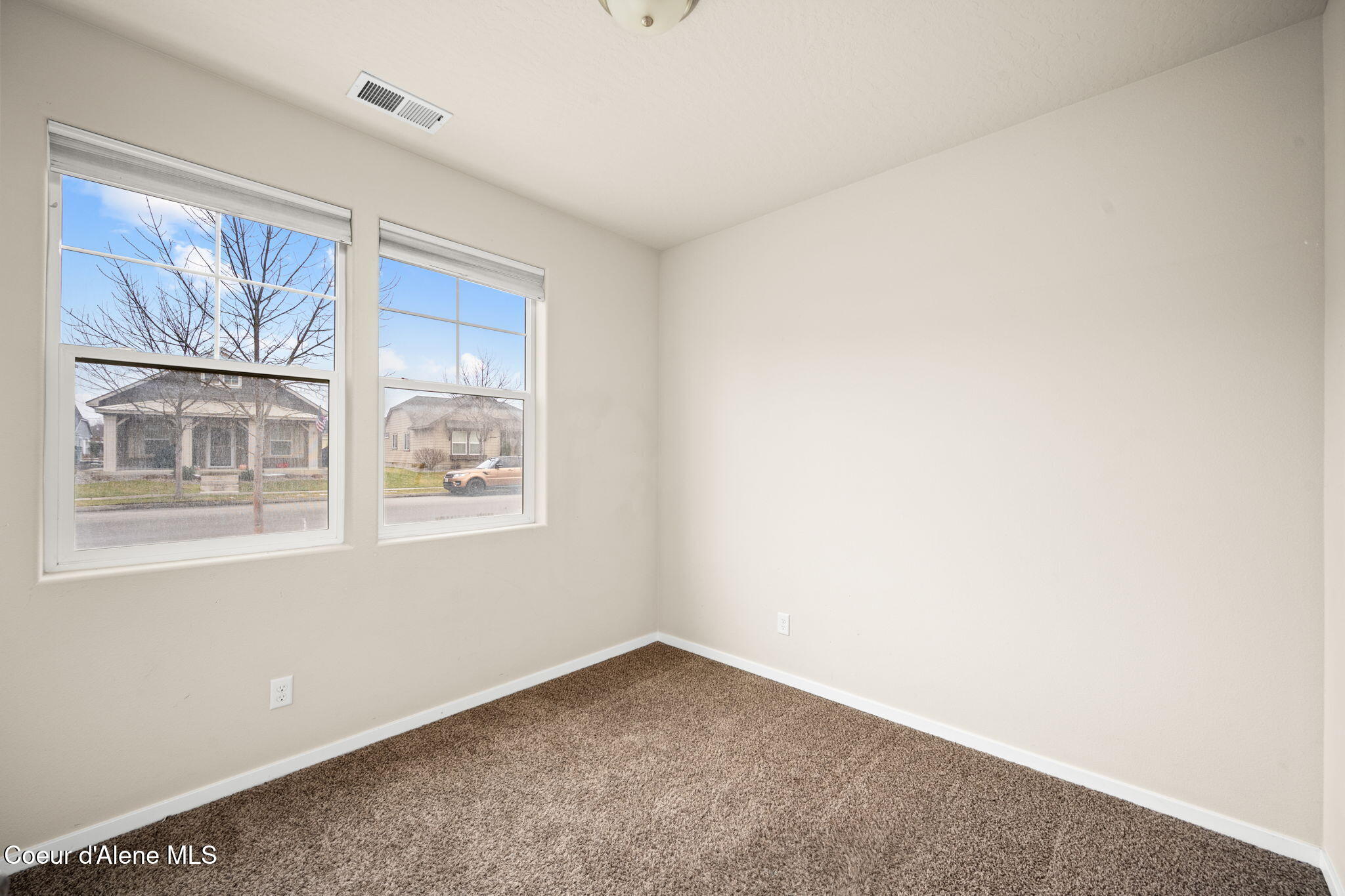 6556 Cornwall Street Coeur D'Alene, ID 83815 - Photo 3 of 30 7-web-or-mls-DSC_6628