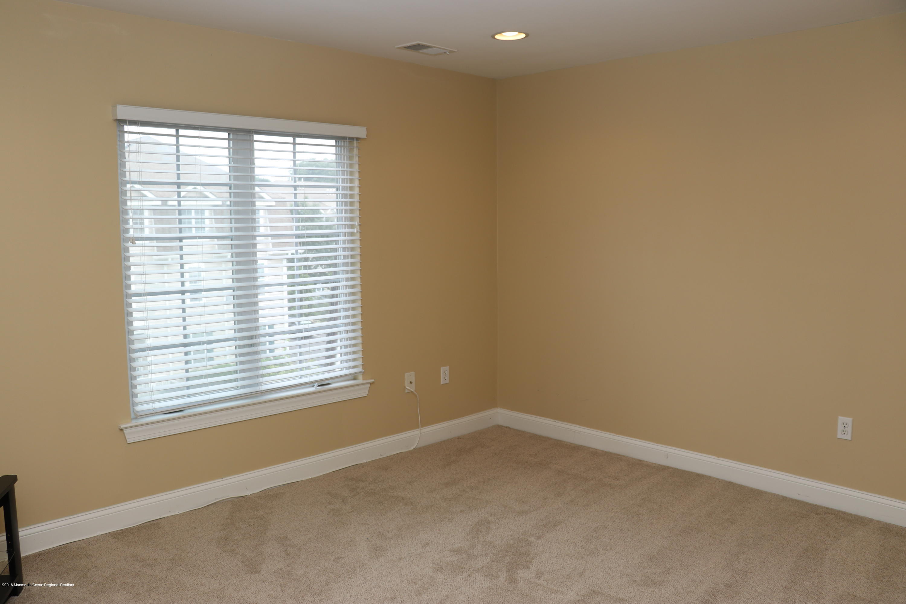905 Abby Road Middletown, NJ 07748 - Photo 15 of 25 IMG_0304