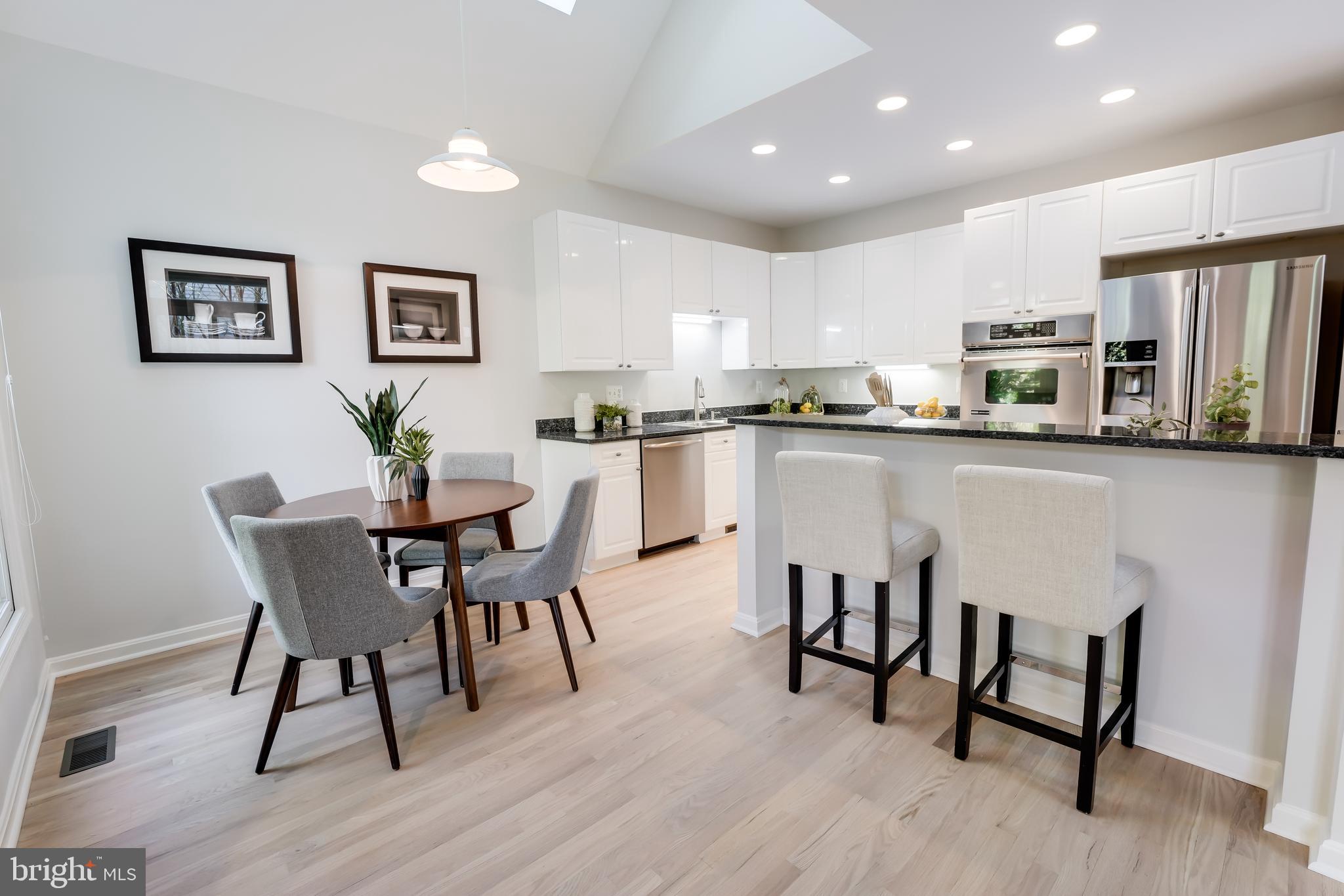 2004 Beacon Place Reston, VA 20191 - Photo 35 of 51 Gallery Image 35