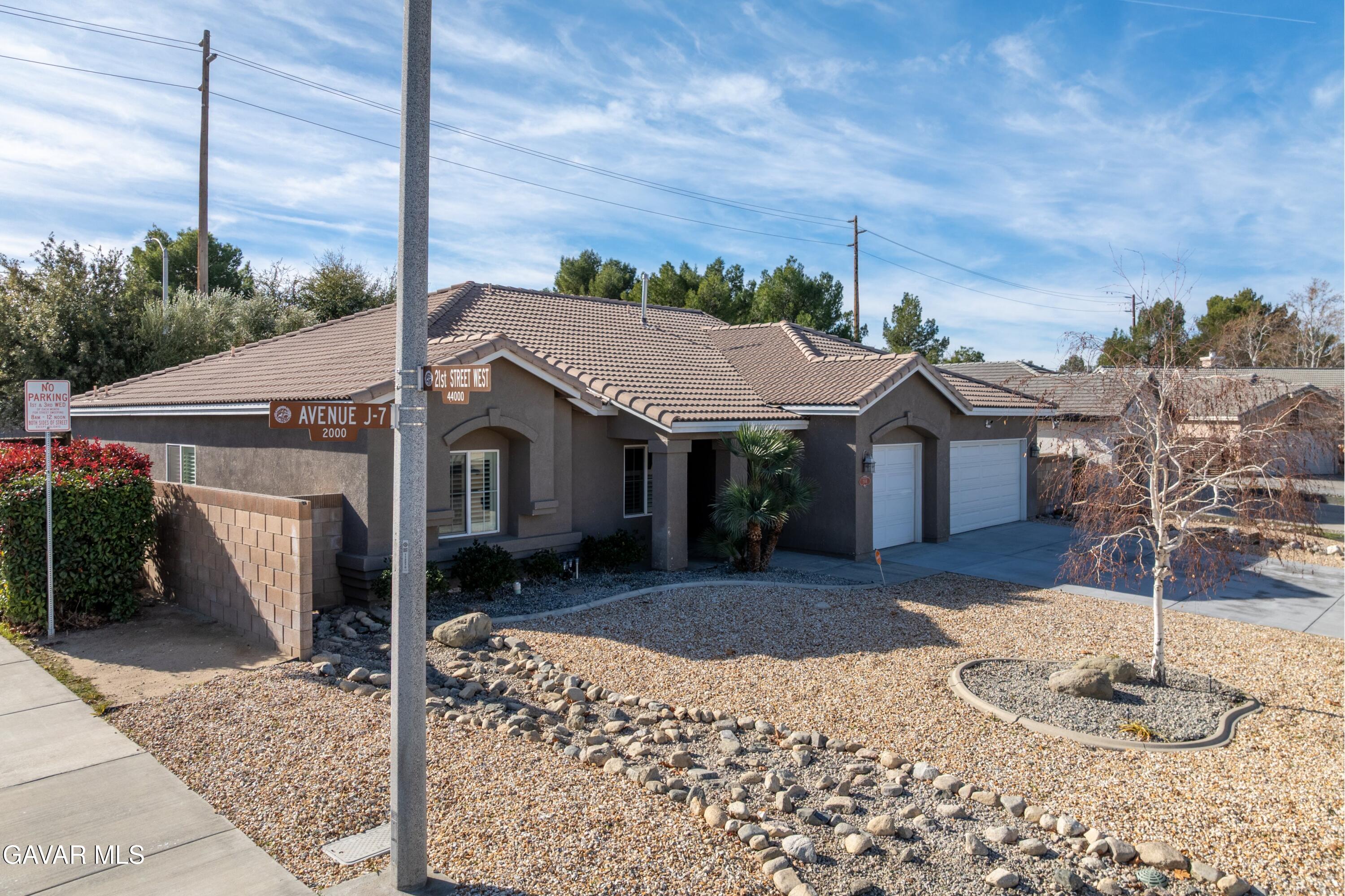 2104 Avenue J7 W Lancaster Ca West Lancaster, CA 93536 - Photo 32 of 34 30-DJI_0599-HDR