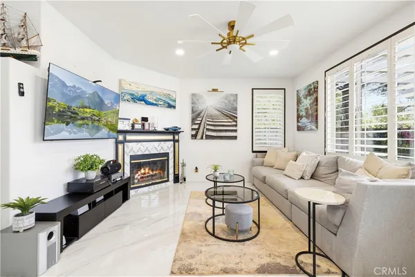 $1,179,000 | 23233 Sageview Court, Valencia, CA 91354