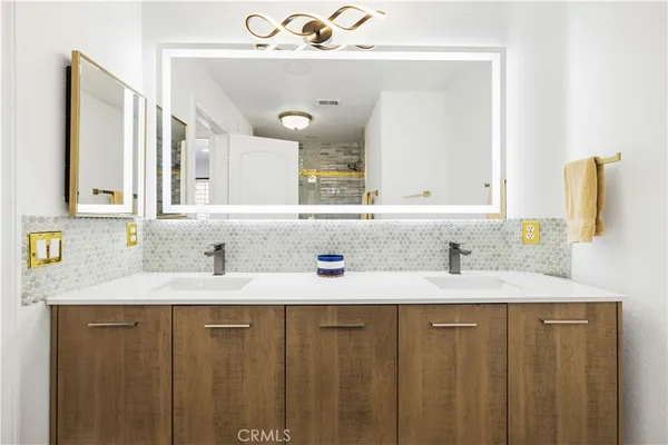 $1,179,000 | 23233 Sageview Court, Valencia, CA 91354