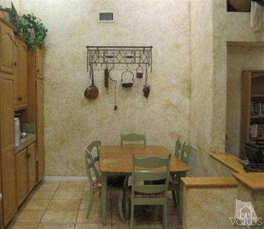 11205 Bentcreek Road Moorpark, CA 93021 - Photo 12 of 30 Additional Photo