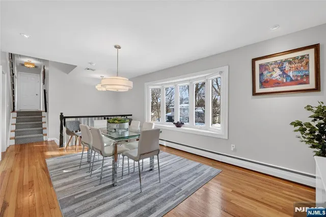 $925,000 | 90 Birchwood Terrace, Wayne, NJ 07470