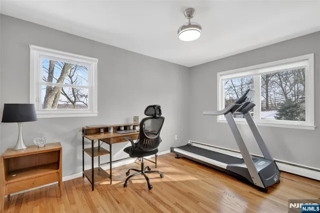 $925,000 | 90 Birchwood Terrace, Wayne, NJ 07470